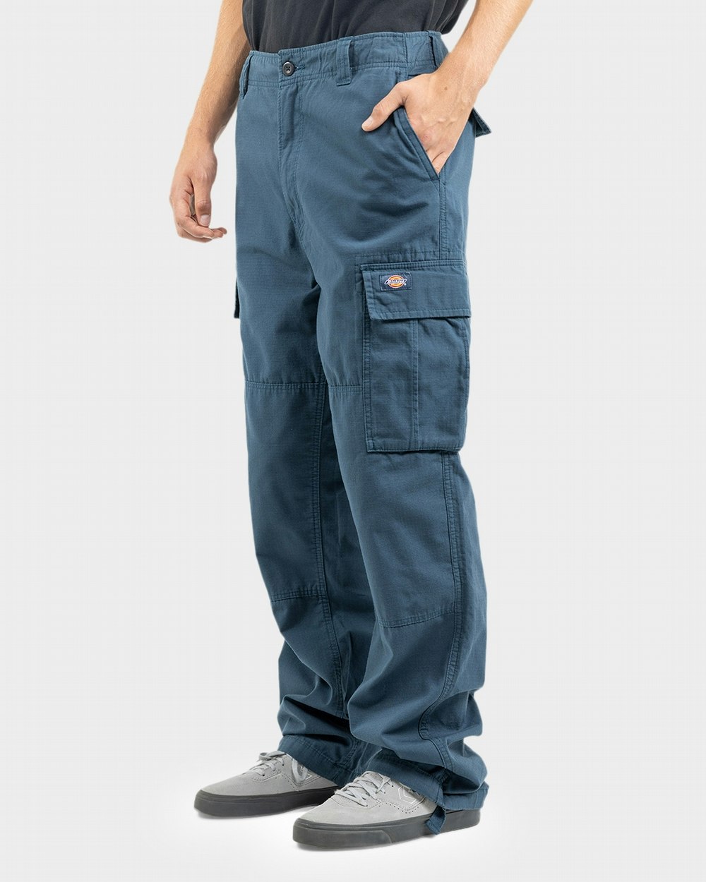 Before and After: Dickies cargo pants from Goodwill Outlet ($1.69/lb).  Tapered and cinched at the ankles : r/upcycling